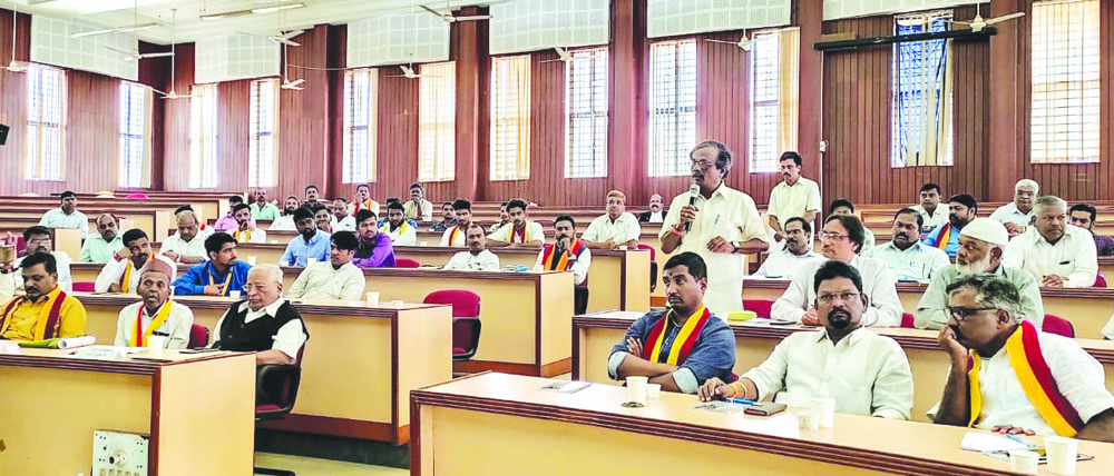 ಚಂದರಗಿ, ನ್ಯಾ. ಕೆ.ಎಲ್. ಮಂಜುನಾಥ ನಡುವೆ ವಾಗ್ವಾದ